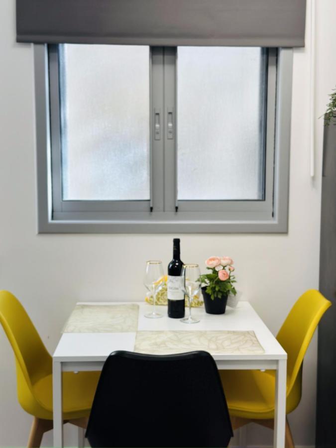 Amazing 2Rooms Apt In Bat Yam - Step By The Beach Kültér fotó