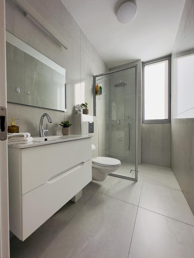 Amazing 2Rooms Apt In Bat Yam - Step By The Beach Kültér fotó